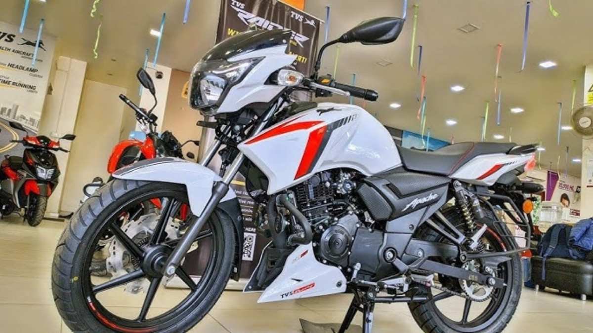 TVS Apache RTR 160 With Aggressive Style and Racing-Inspired Technology